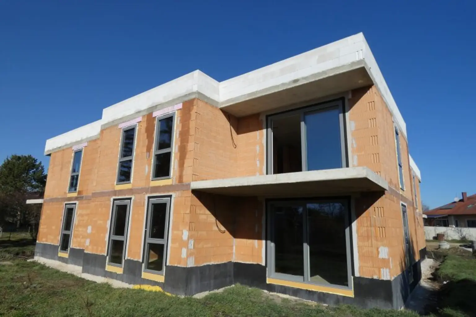ENERGIESPARENDE NEUBAUWOHNUNG MIT SÜDTERRASSE