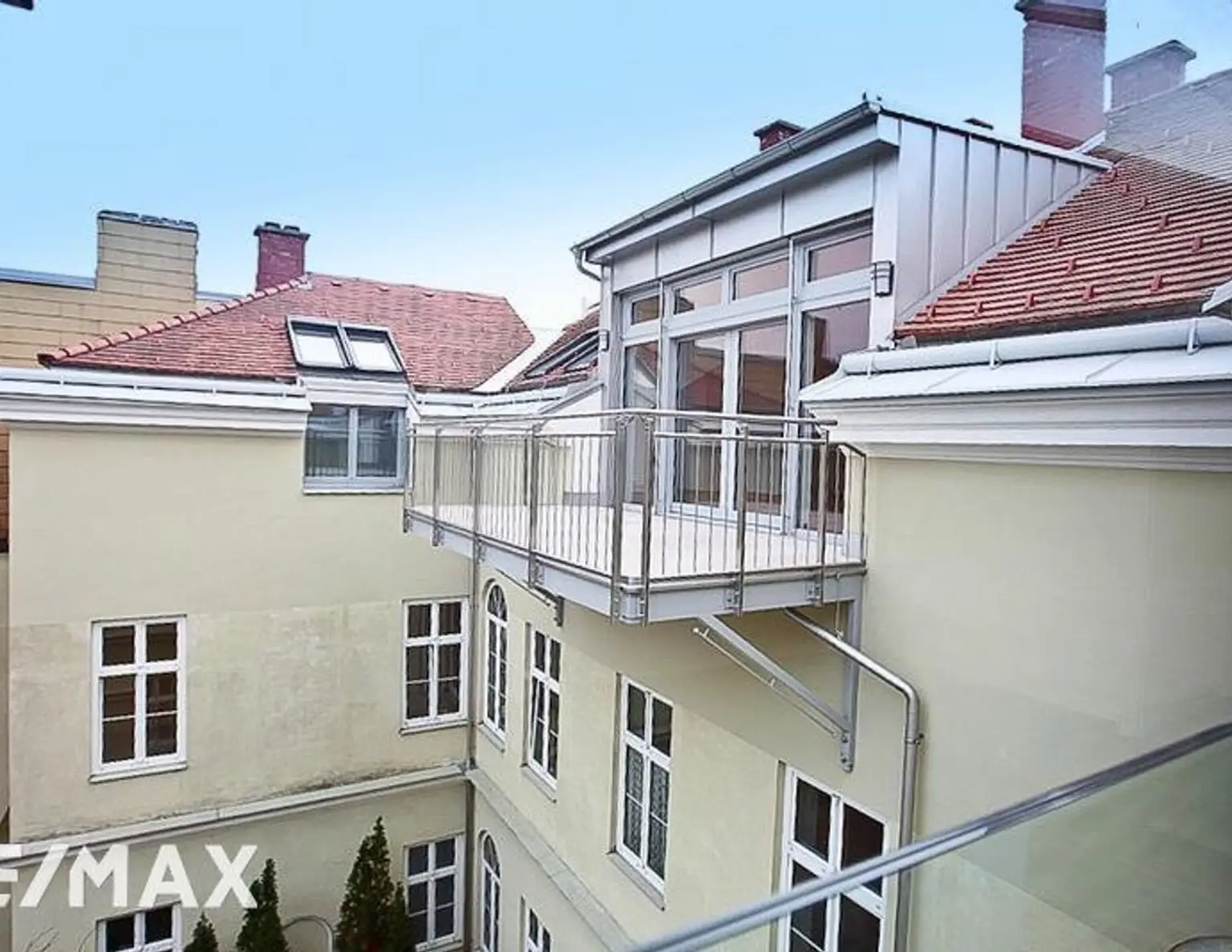 Exklusive, traumhafte Dachgeschosswohnung mit großer Terrasse