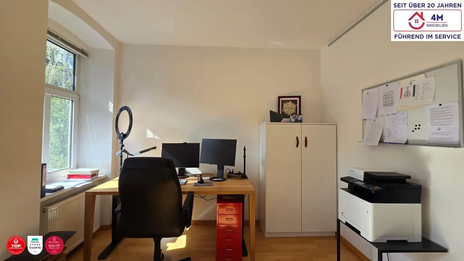 Drei Zimmer Stilaltbau-Rarität in begehrter Lage – sonnig, ruhig und elegant