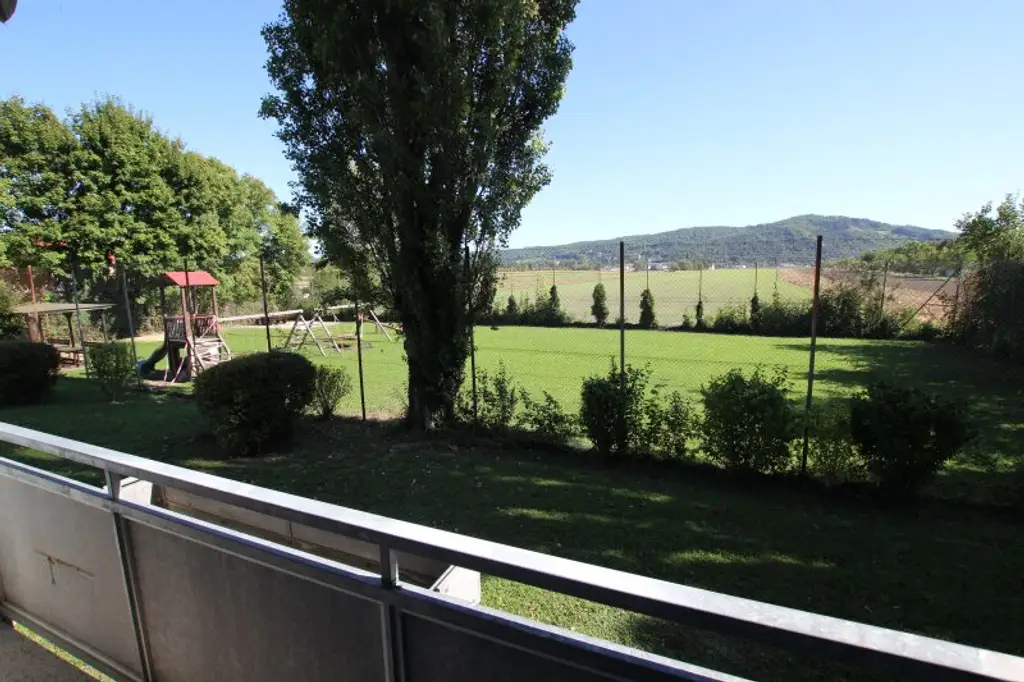 ERSTBEZUG NACH KOMPLETTRENOVIERUNG, GRÜNRUHELAGE, SCHÖNER AUSBLICK AUF DEN BISAMBERG!!