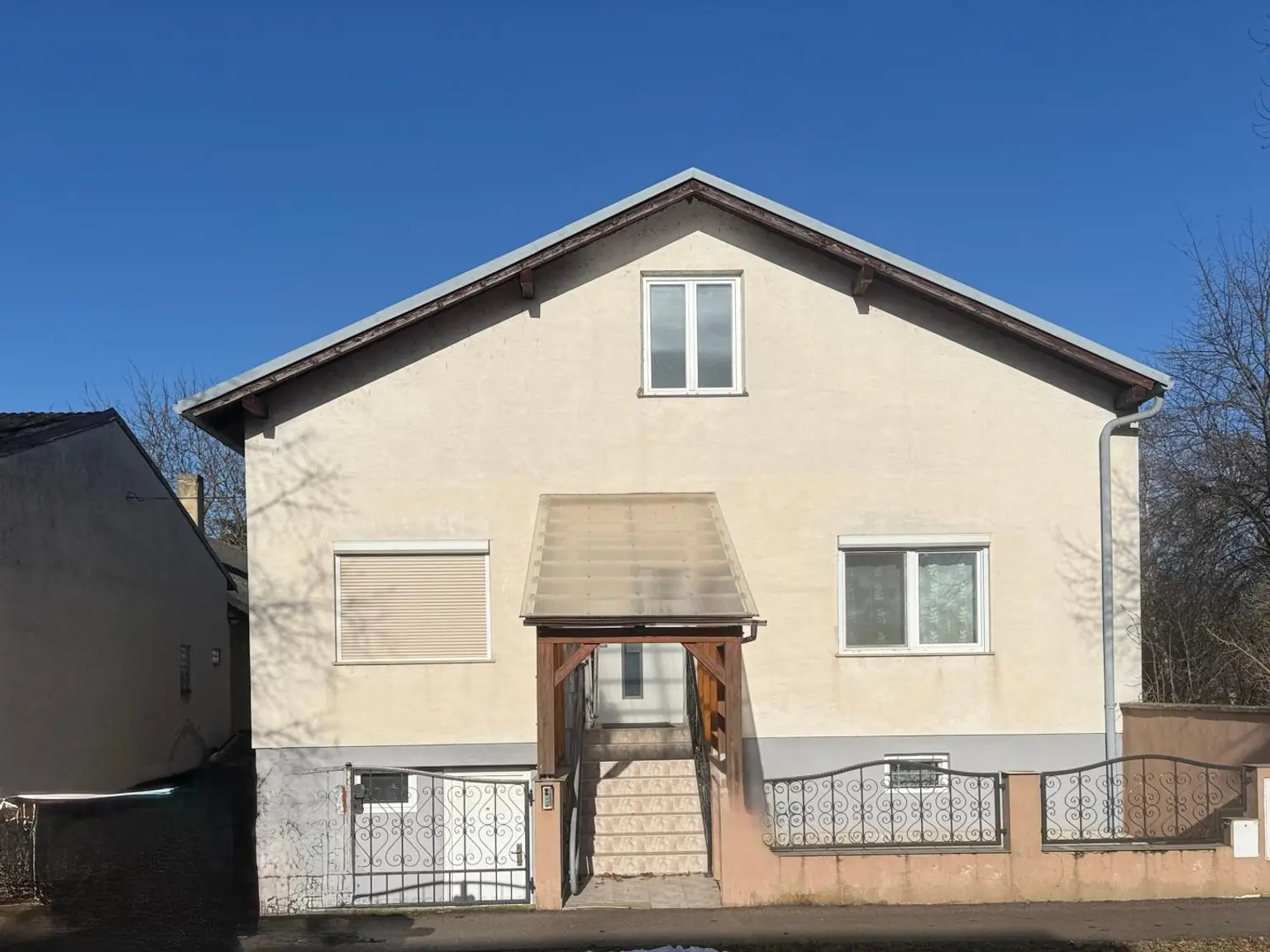 Ansicht von der Strasse