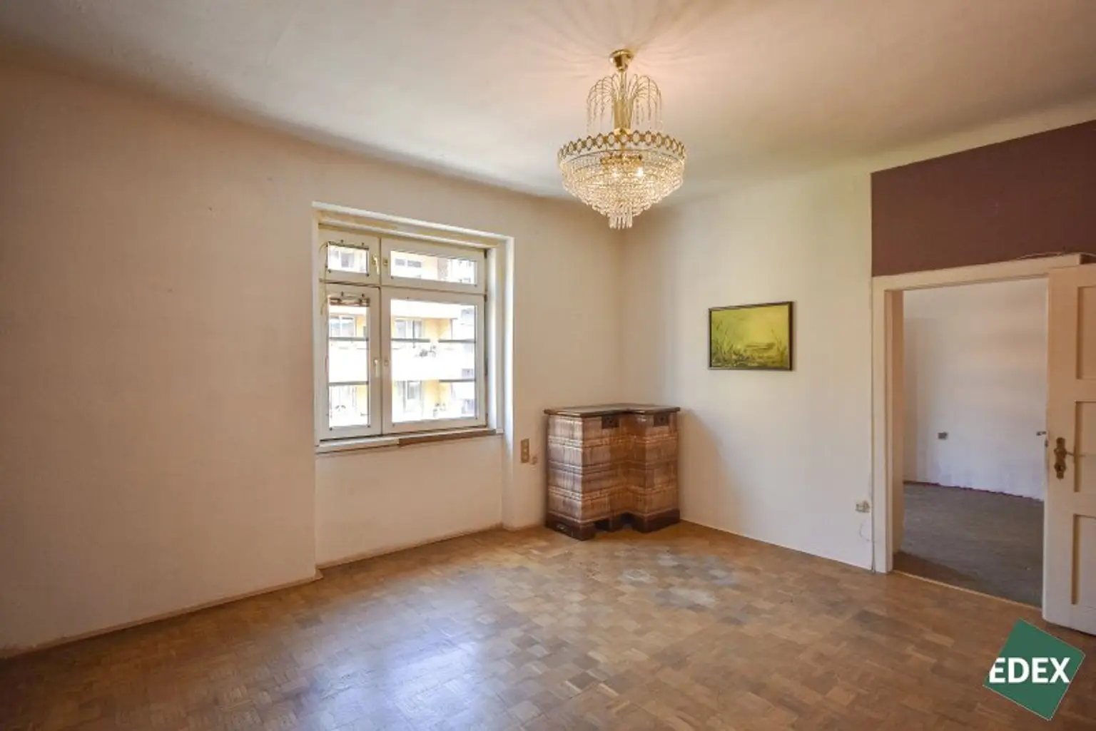 Charmante 2-Zimmer-Altbauwohnung mit separater Küche – renovierungsbedürftig, aber mit viel Potenzial!