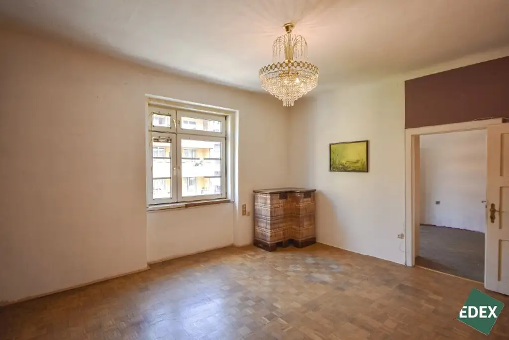 Charmante 2-Zimmer-Altbauwohnung mit separater Küche – renovierungsbedürftig, aber mit viel Potenzial!