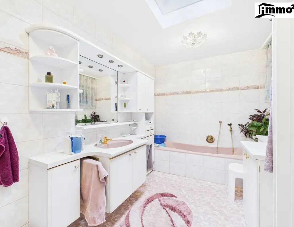 Renditestarkes Zinshaus mit Wohn- und Gewerbeflächen in Top-Lage