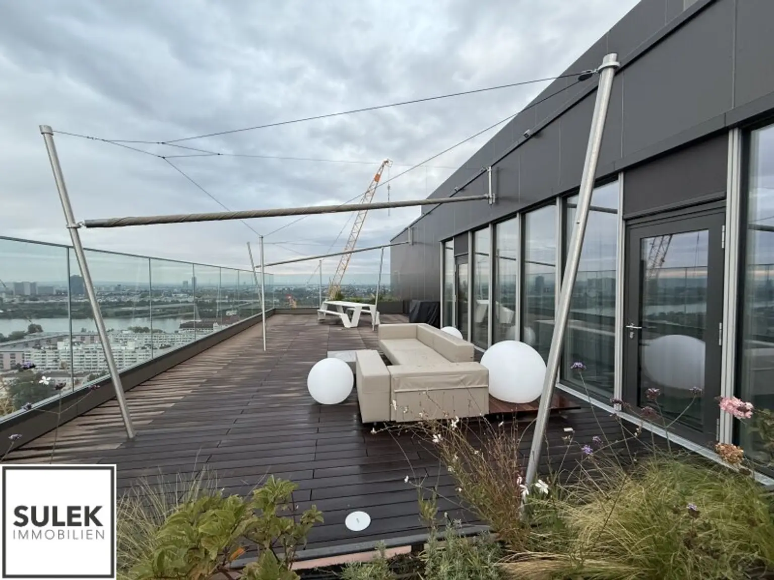 Exklusive 2 Zimmer Erstbezugswohnung inkl. Balkon, Poolnutzung, Fitnessraum & vielen Extras - Projekt Grünblick an der U2!