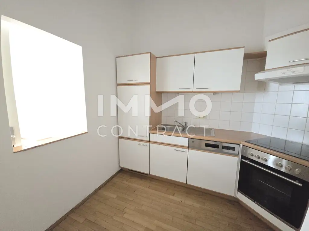 Zentrale INNENSTADTLAGE: WG-geeignete 3 Zimmer Wohnung - Sackstraße 24 / Top 03