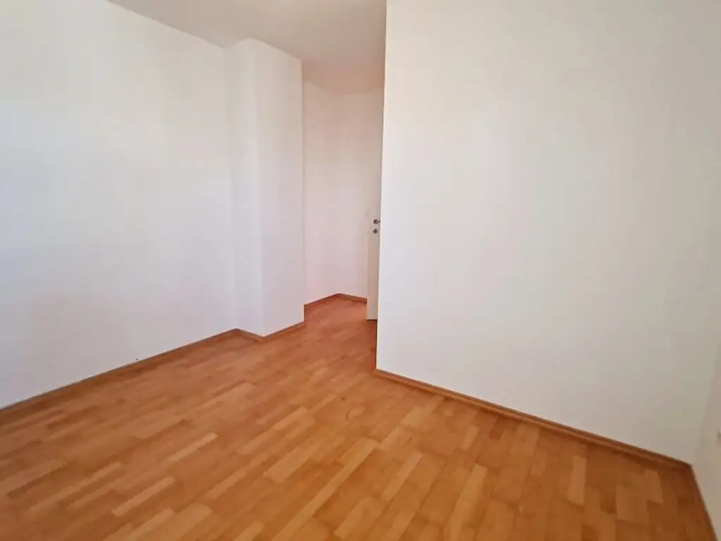DACHGESCHOSS, Daringergasse, sonnige 76 m2 Neubau mit 6 m2 Balkon, 2 Zimmer, Wohnküche, Wannenbad, Parketten, Grünblick