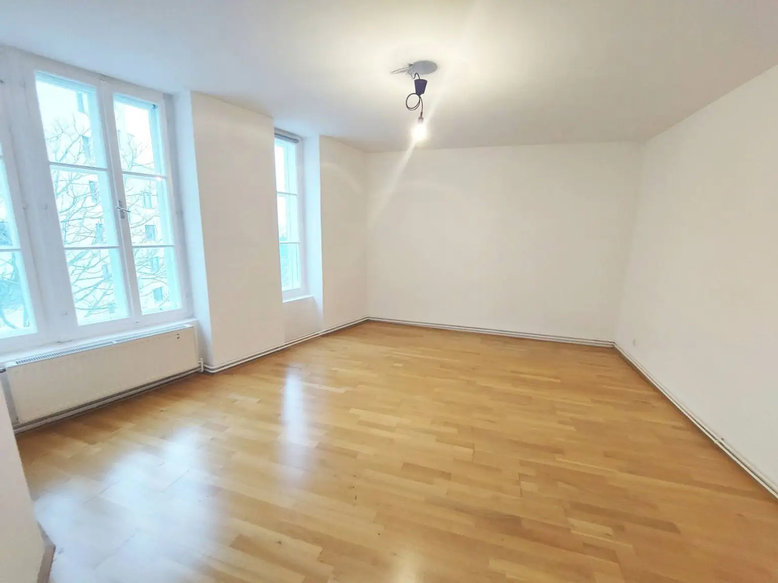 Helle 3-Zimmer-Wohnung  mit tollem Ausblick im 8. Bezirk!