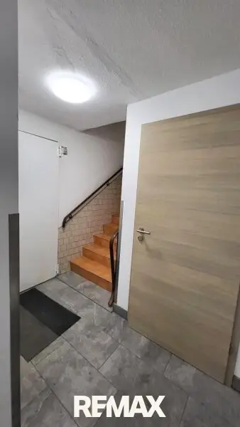 EG + Zugang Top 4 (Stiege)