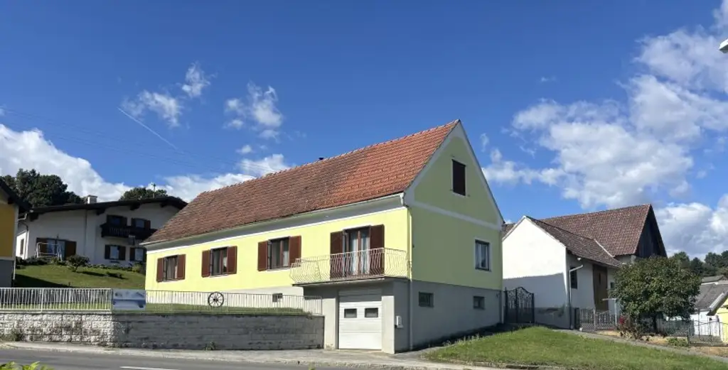 ** CHARMANTES ORIGINAL **  Olbendorf - gepflegter Vierkanthof in Ortslage mit ca. 1470 m2 Eigengrund !!
