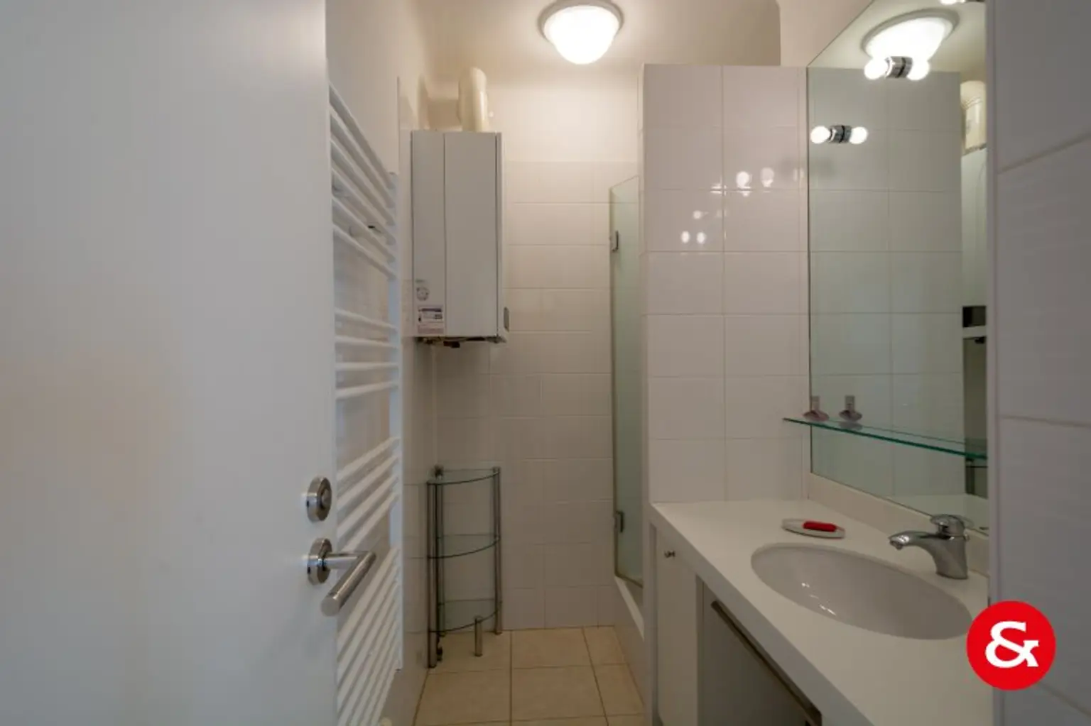 DREIZIMMERWOHNUNG IN RUHELAGE  UND TOLLEM GRÜNBLICK!