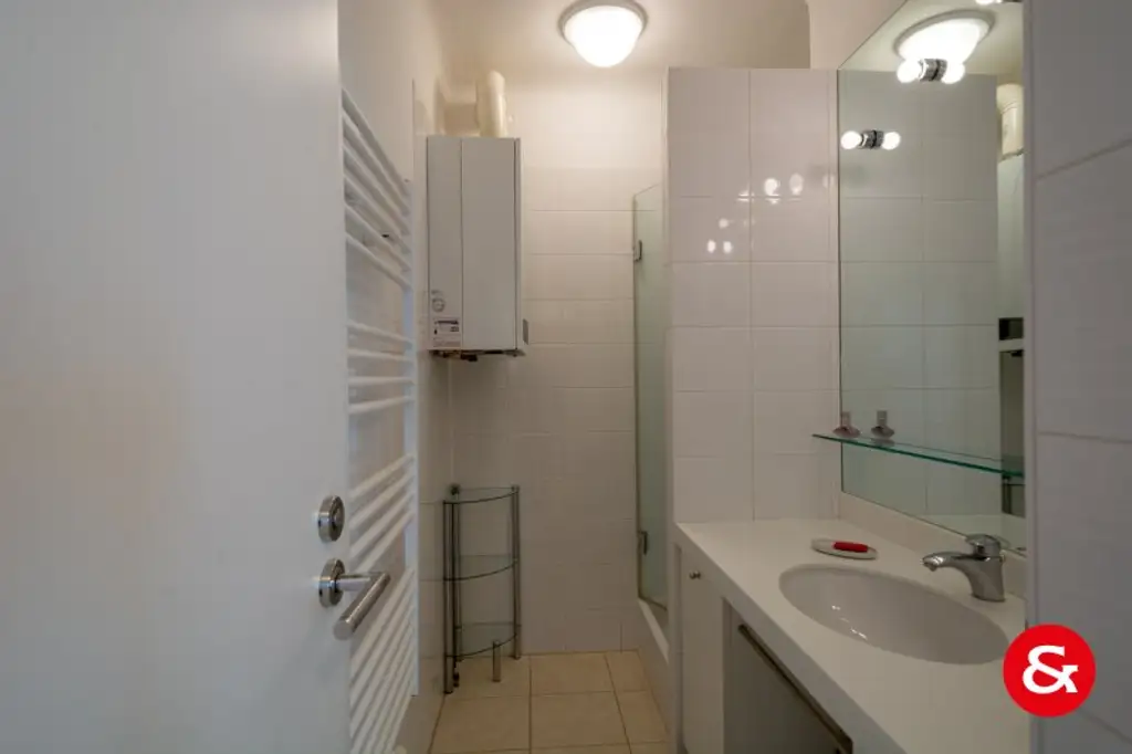 DREIZIMMERWOHNUNG IN RUHELAGE  UND TOLLEM GRÜNBLICK!