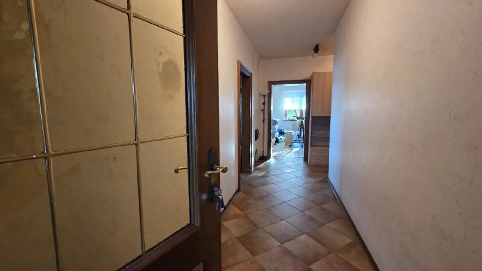 Geräumiges Einfamilienhaus in Silberwald mit Pool, Photovoltaikanlage und KFZ Garage – Ihr neues Zuhause wartet!