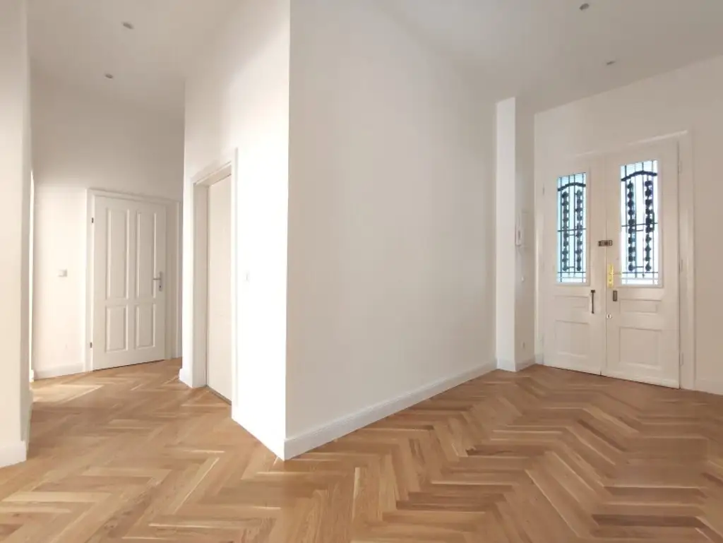 Moderne 3-Zimmer Wohnung mit Altbaucharme! Hochwertige Ausstattung und ideale Anbindung - Nähe U1 Südtiroler Platz!