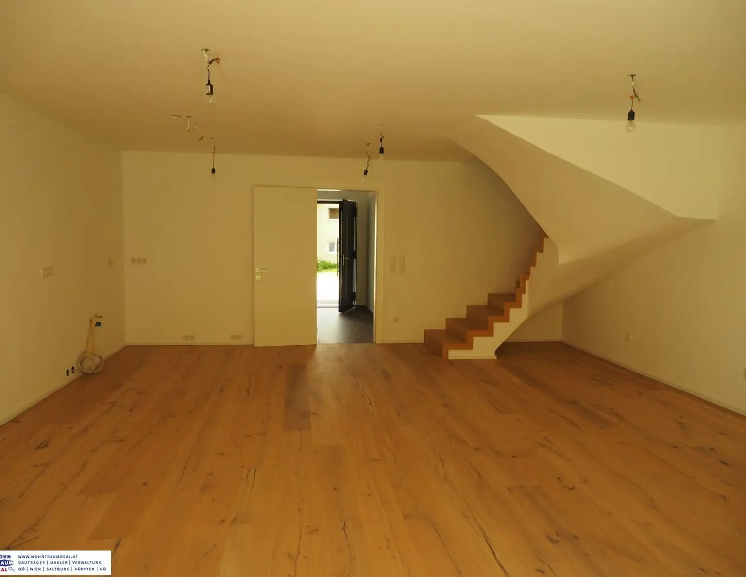 NEUBAU: Reihenhaus mit Garten in wunderbar ruhiger Lage nahe Ried im Innkreis. Preiswerter Qualitätsbau!