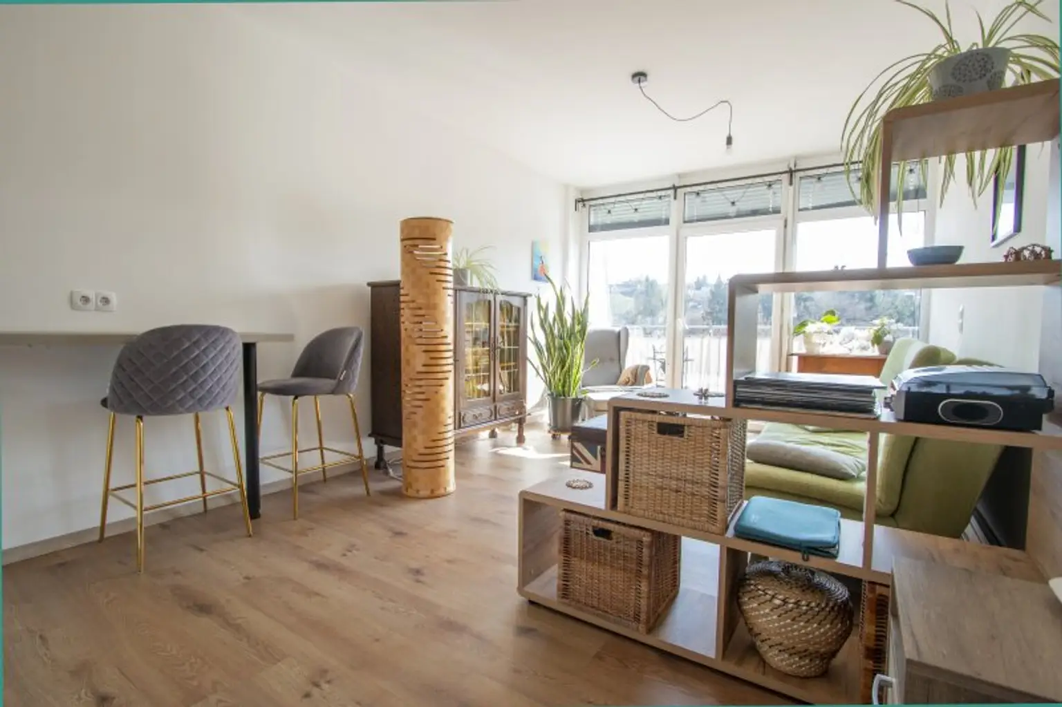 Wohnzimmer und Küche