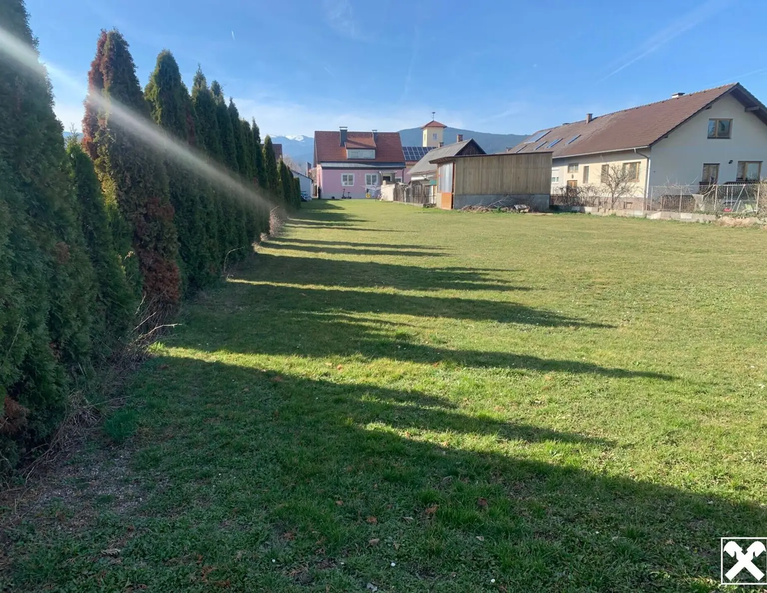 Tolles Baugrundstück mit Einfamilienhaus! Perfekt für Bauträger!