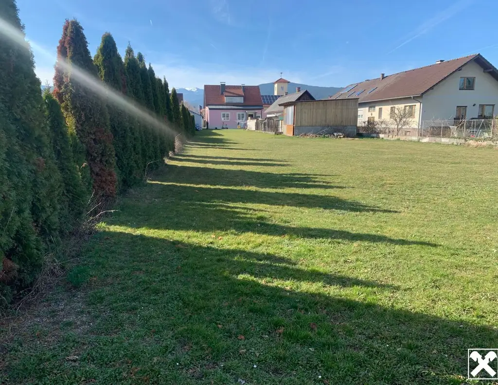 Tolles Baugrundstück mit Einfamilienhaus! Perfekt für Bauträger!