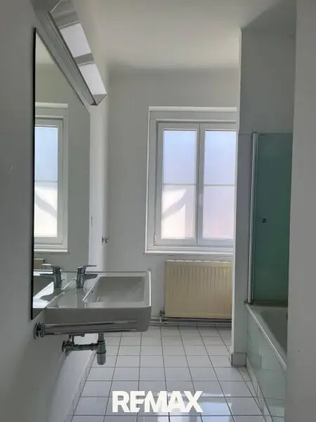 Badezimmer_ Ansicht 1