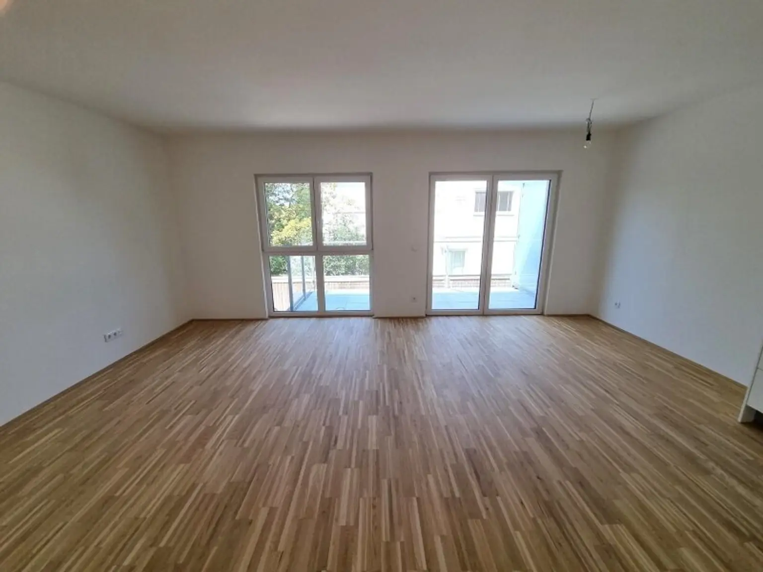 Perfekter Schnitt - Wohnen im Grünen - Großzügige Terrasse