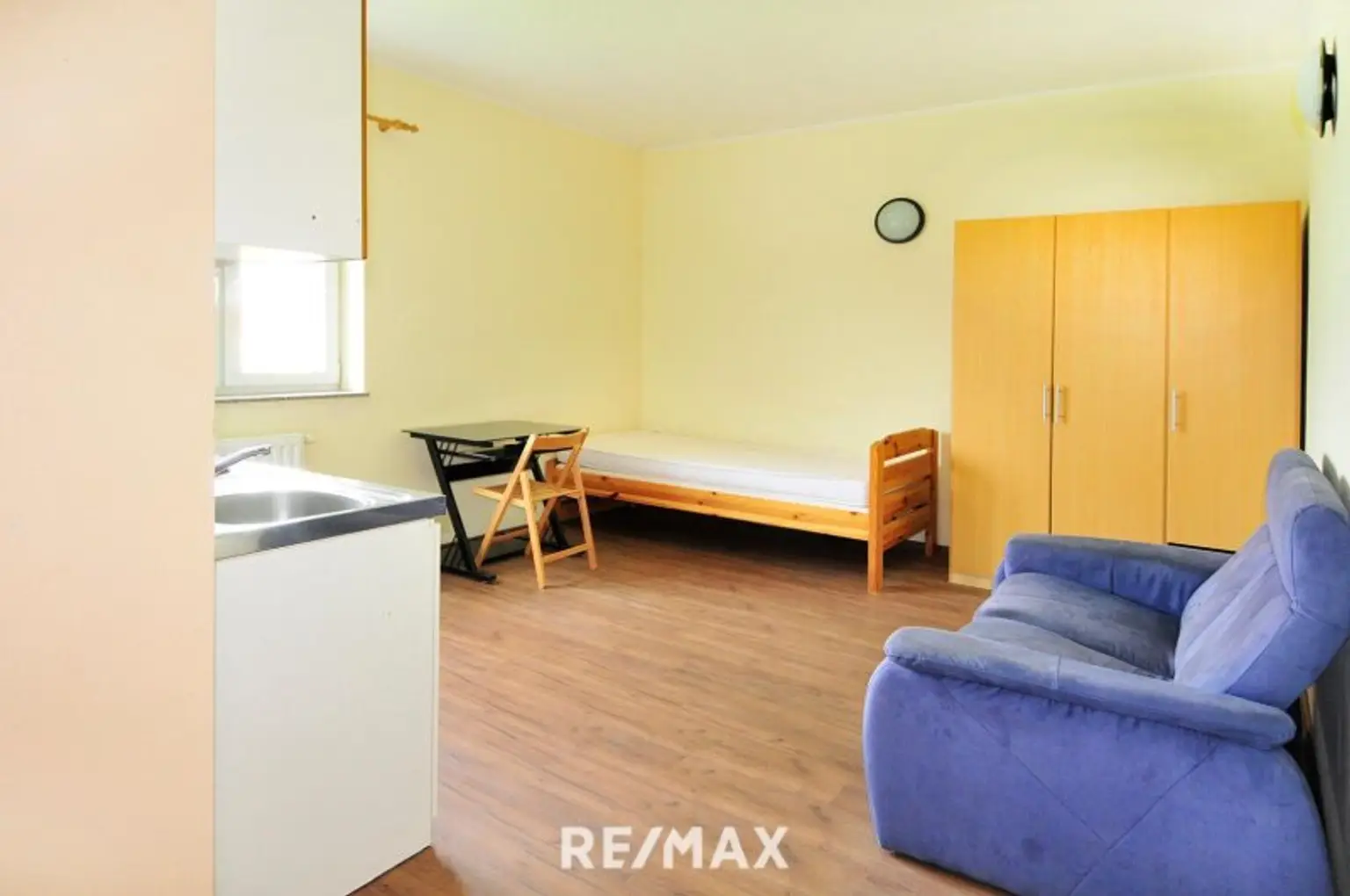 Wohn-Küchen-und Schlafbereich 1