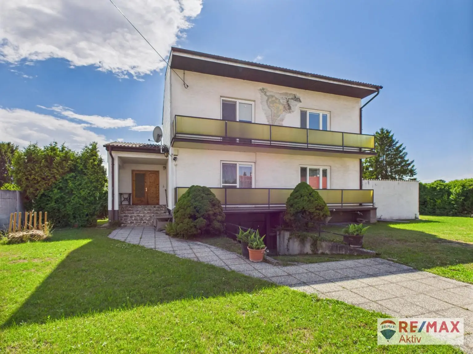 Viel Platz für Ihre Wohnträume: Großes Einfamilienhaus auf 829 m² Grund