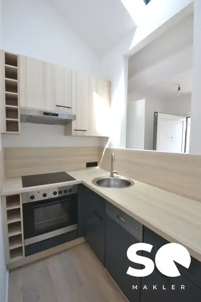 #SQ - STILVOLLE DG-WOHNUNG MIT SONNIGER TERRASSE BEIM AUGARTEN (GAUßPLATZ) & NÄHE DONAUKANAL (U4)
