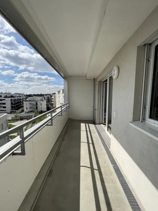 Loggia I