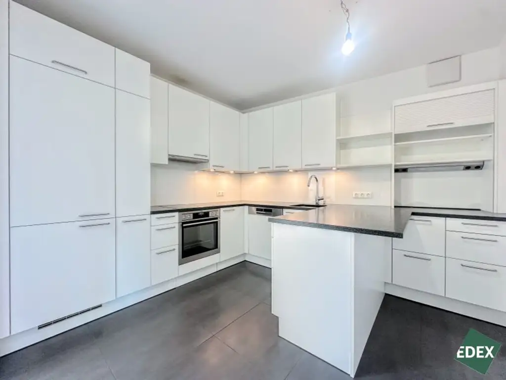 Exklusive Innenstadt-Maisonette mit Glasfront, Freiflächen & Stephansdom-Blick