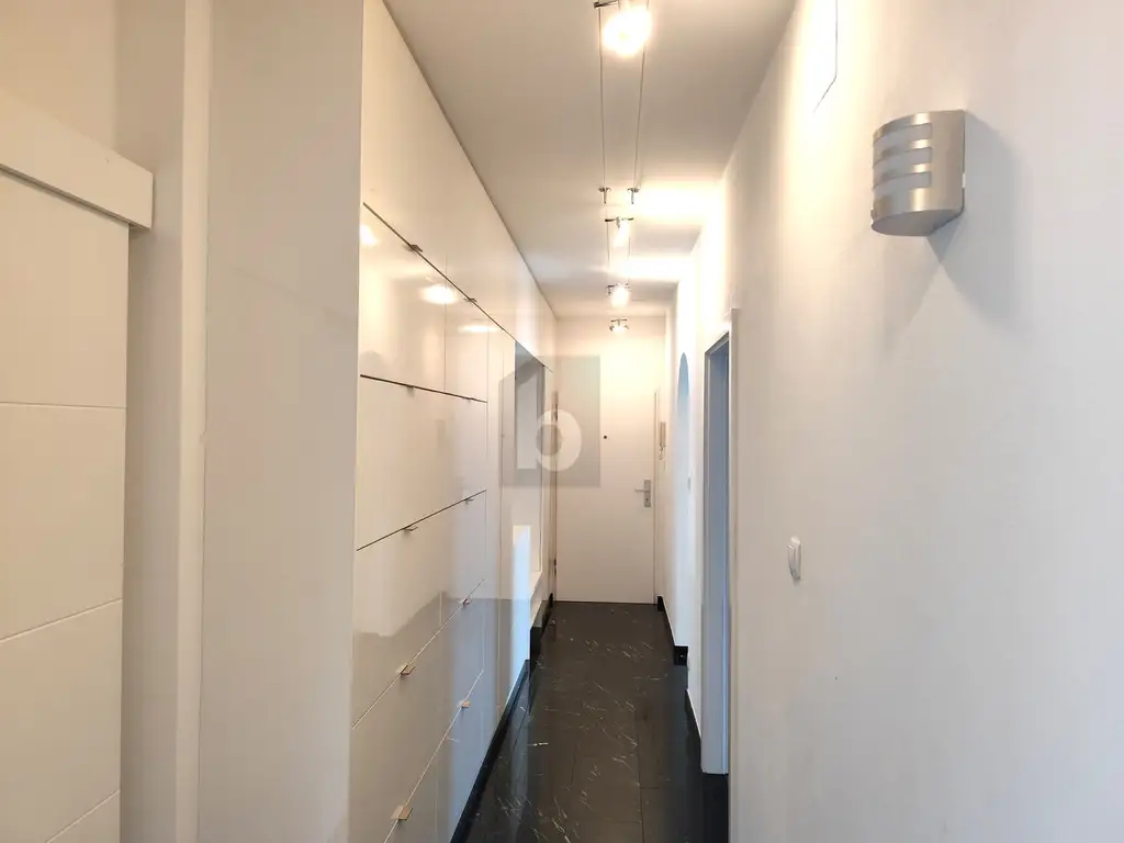 EXKLUSIVES WOHNGEFÜHL ÜBER DEN DÄCHERN