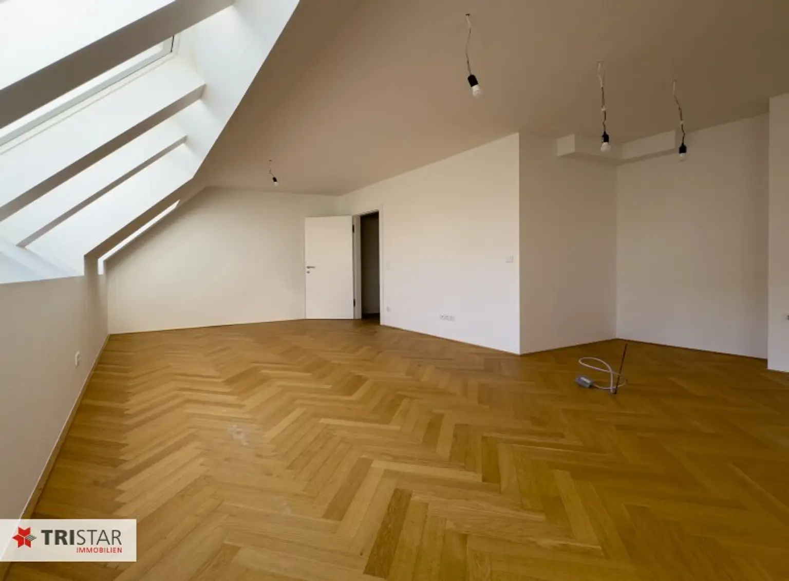 DG-Projekt im 9. Bezirk · 5 Wohnungen · Ost- & Westterrassen · 53–106 m² Urbanes Wohnen · Parks & Uni-Nähe · Sonne von morgens bis abends !