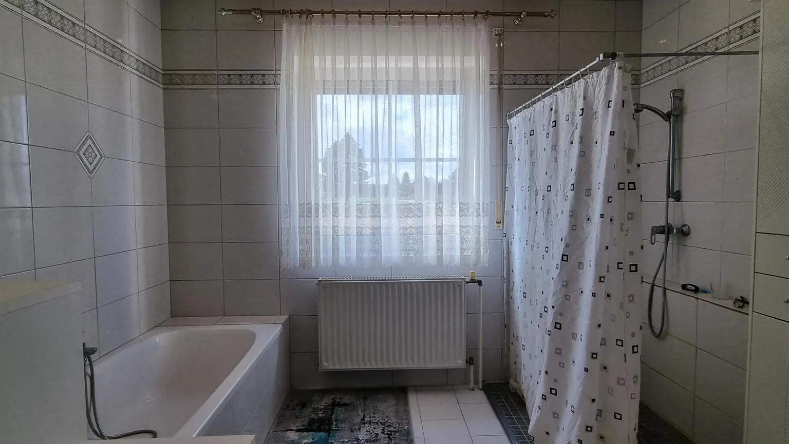 Familienidyll in Eggendorf – großzügiges Einfamilienhaus mit Terrasse und Pool