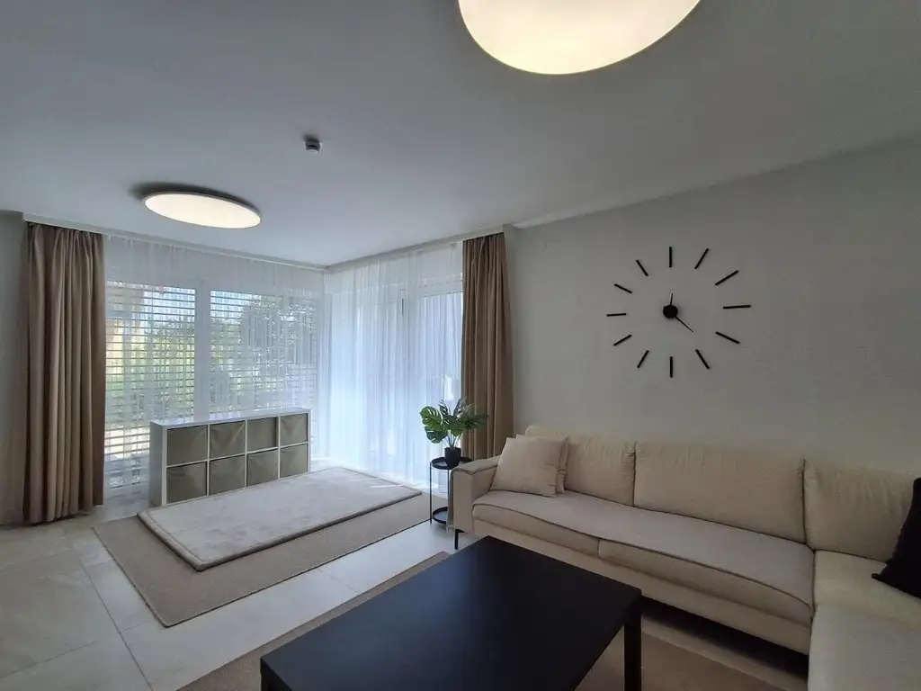 "Topmodern-ausgestattete Doppelhaushälfte nahe U1 Leopoldau"