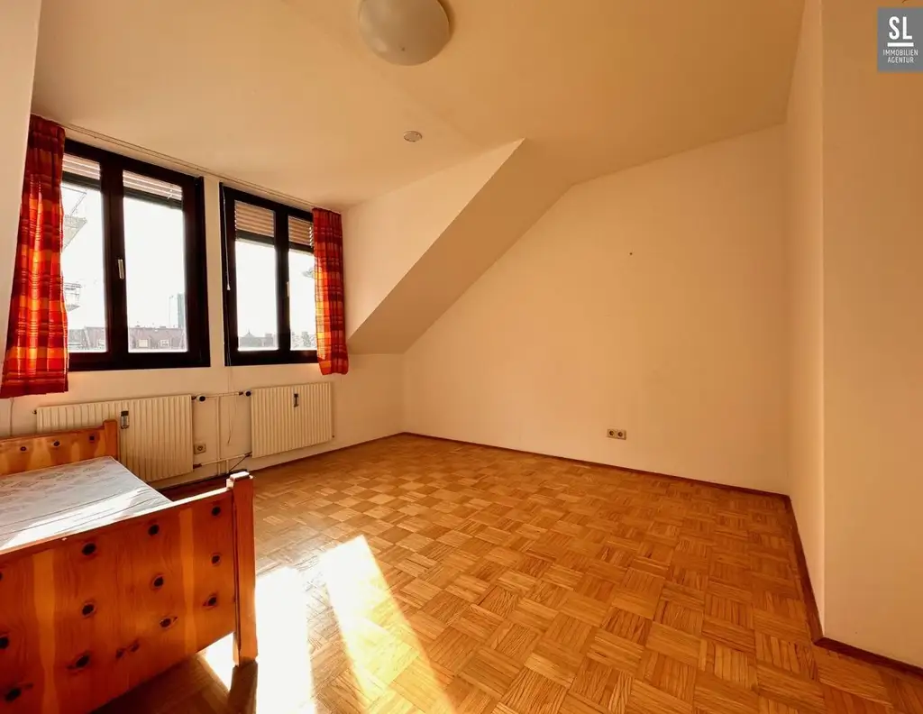 Anleger aufgepasst - ruhige 100m² Wohnung zu einem günstigen Preis - keine Investition erforderlich - 3 getrennt begehbare Räume - 6 Rad-Min zur FH Joanneum