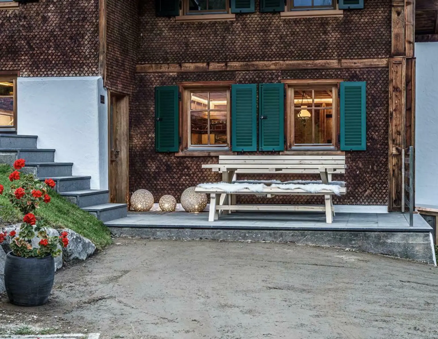 Montafon - Luxuschalet umgeben von einer traumhaften Bergkulisse | Montafon - luxury chalet surrounded by a dreamlike mountain scenery
