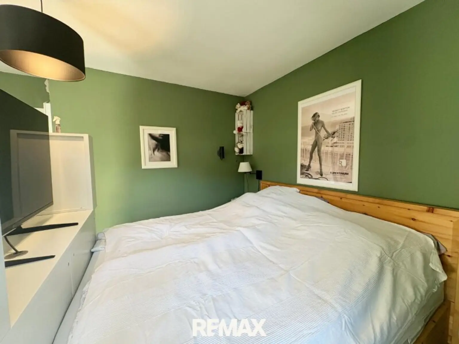 12. Schlafzimmer