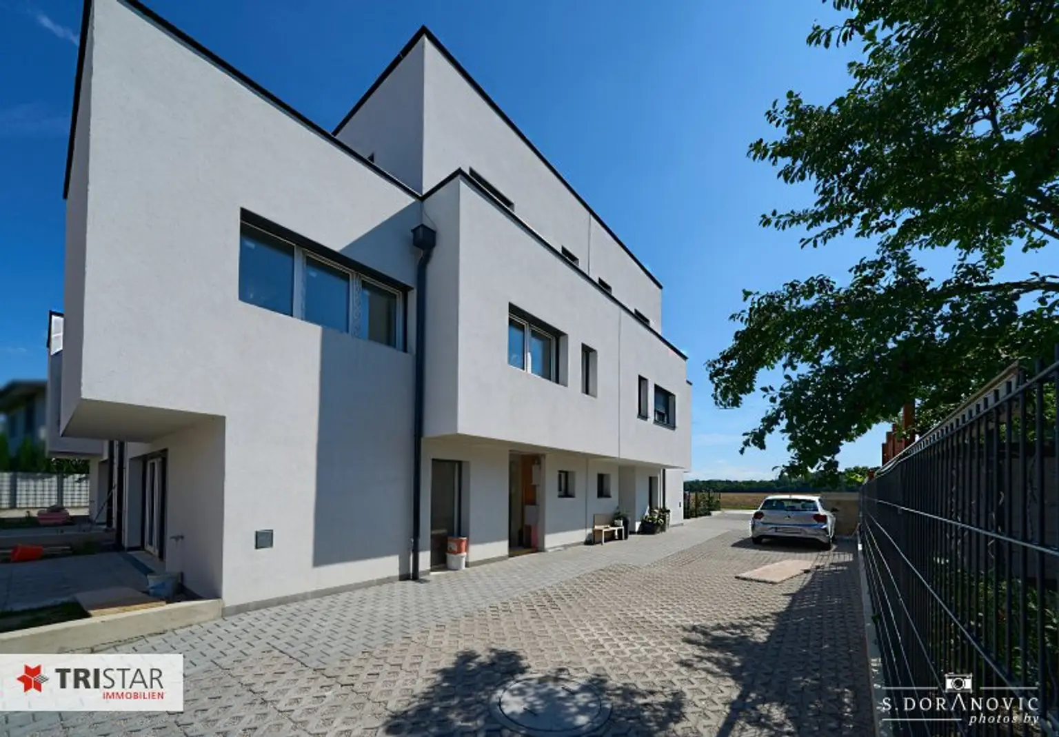 NEU! ++ 2 EINFAMILIENHÄUSER ++ 4 DOPPELHAUSHÄLFTEN ++ SCHLÜSSELFERTIG ++ BAUJAHR 2025 ++ 1220 WIEN ++