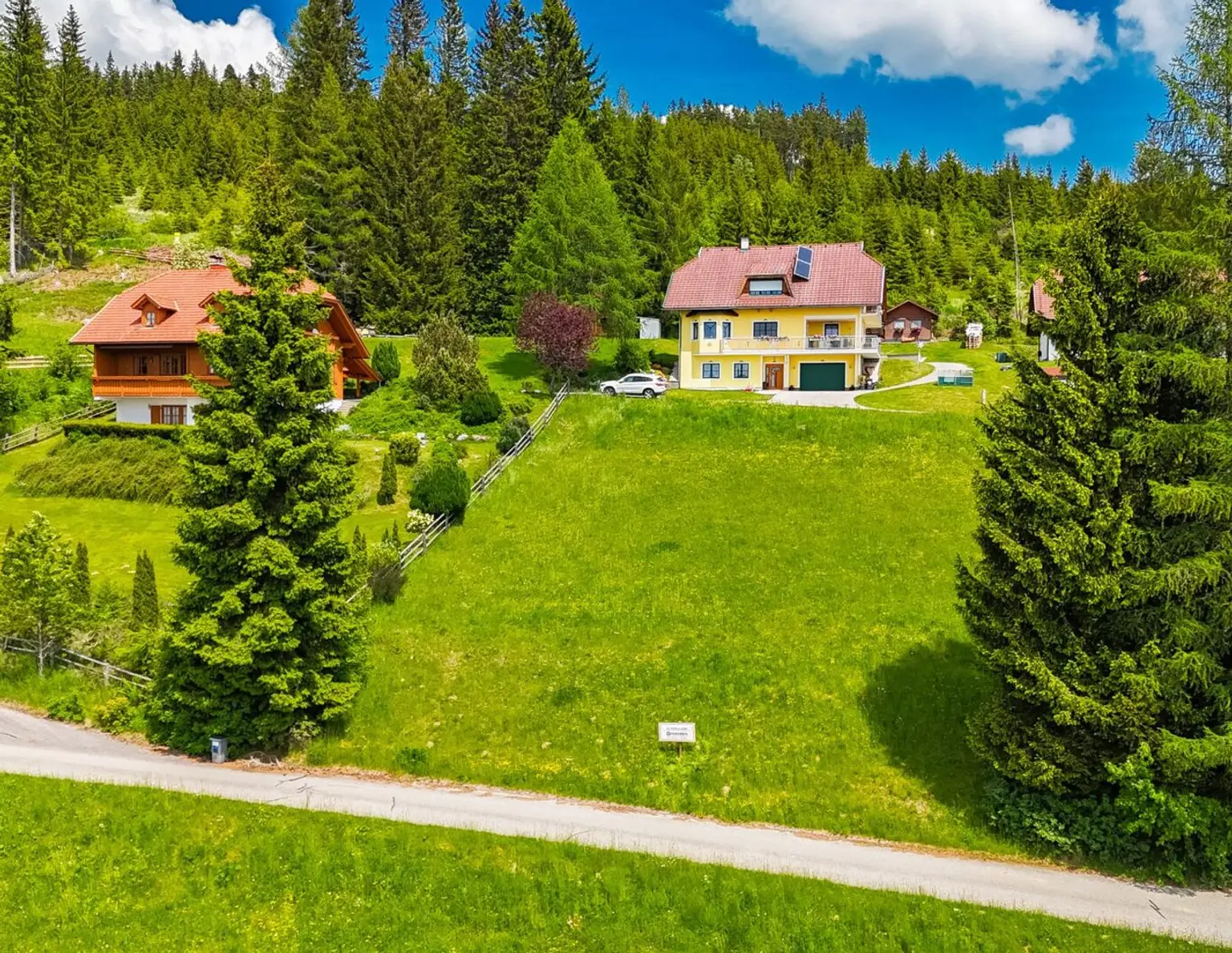"Panorama-Grund" mit atemberaubendem Blick im Sonnenort Diex