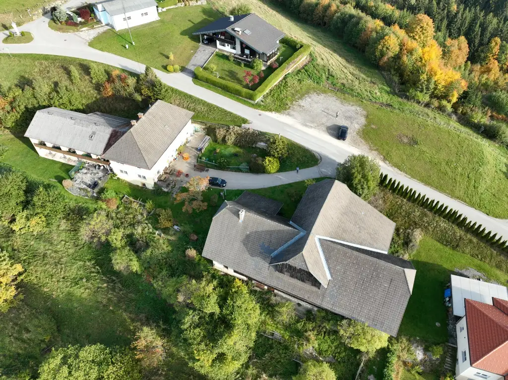 Gästehaus mit 10 Zimmern, privater Wohnung, Restaurant inklusive moderner Gastroküche und Nebengebäude – Ihre perfekte Investitionsmöglichkeit