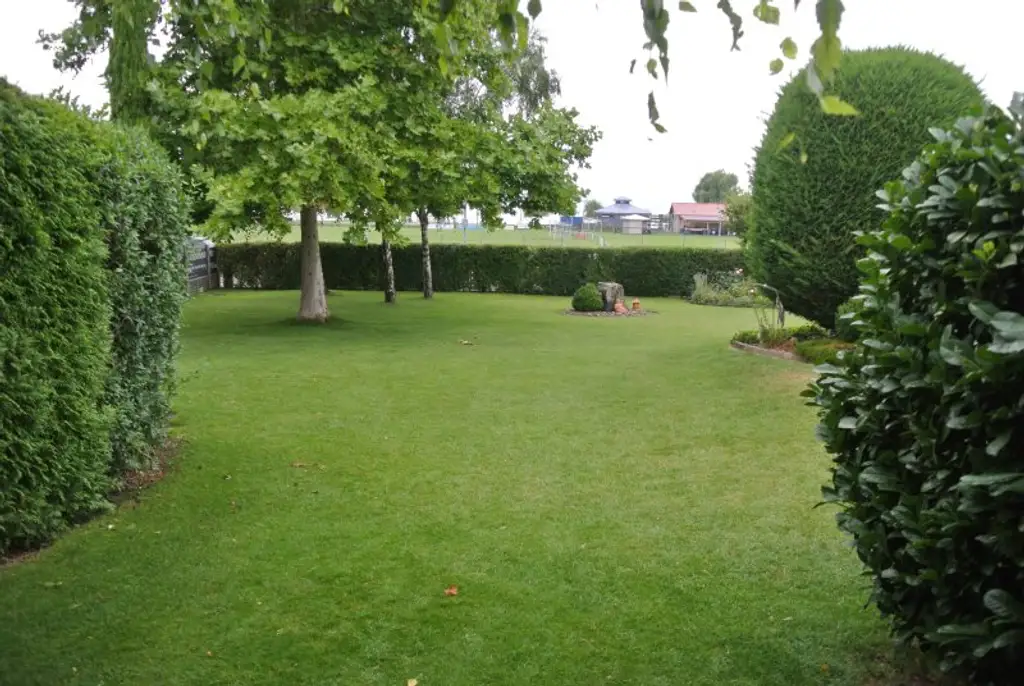 Träume werden wahr- Ihr Haus am Neusiedlersee, 1.Reihe- Seeblick- Bergblick- Aussicht PUR