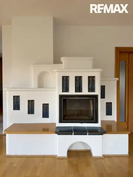 Seenahe Lage mit Badeplatz – Einfamilienhaus am Schloßsee (2. Reihe) inkl. Seezugang, ca. 125 m² Wfl.