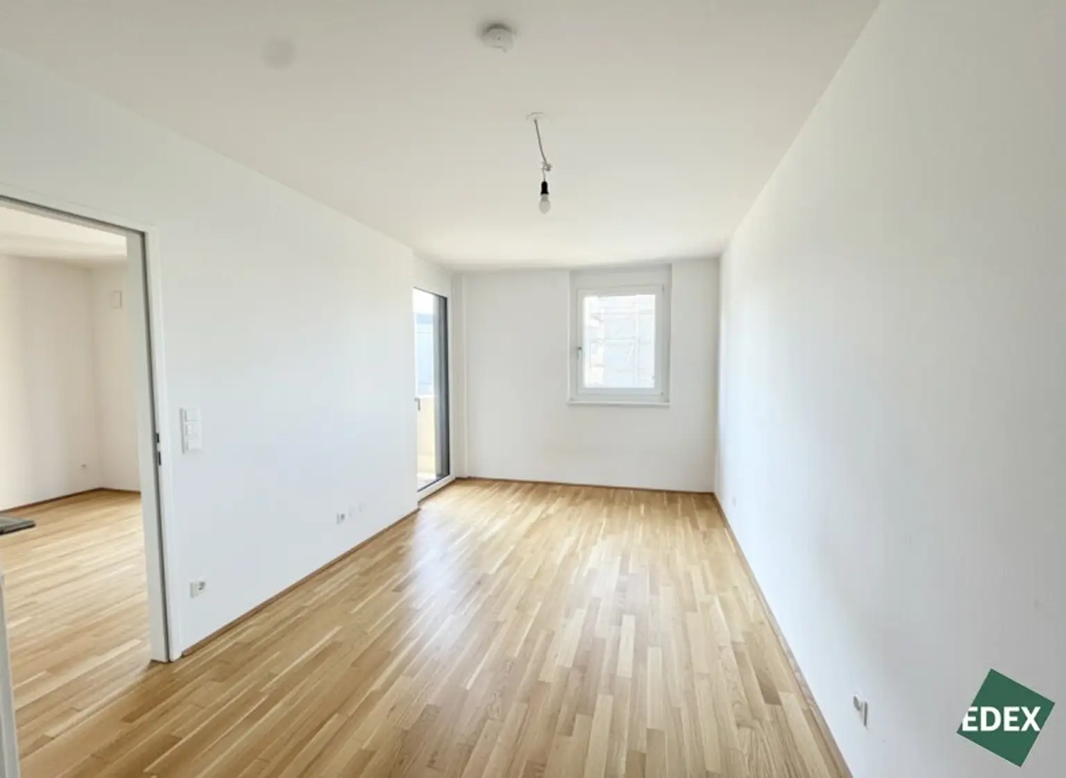 2-Zimmer-Wohnung mit Loggia und Einbauküche – perfekt für Singles & Jungpaare