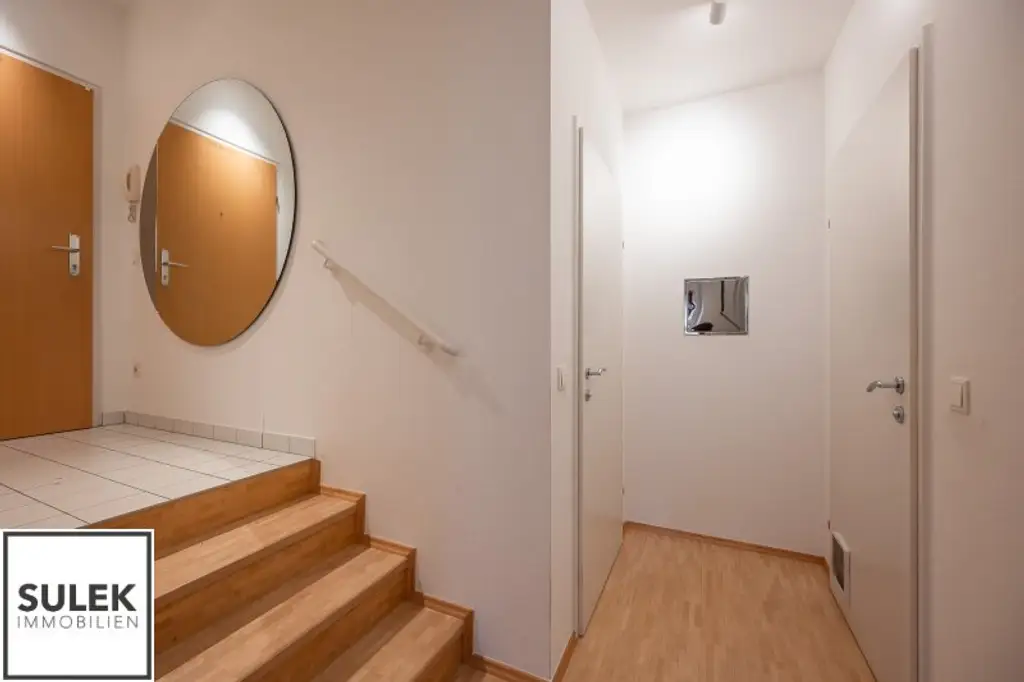 Gut geschnittene 4-Zimmer-Neubauwohnung mit großer Loggia - teilmöbliert - sofort beziehbar!