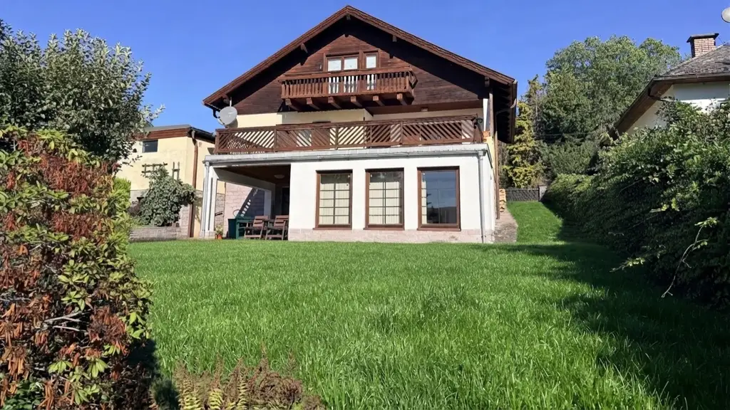 Großzügiges 4-Zimmer-Einfamilienhaus mit Terrasse und Garage in Ruhelage von Neulengbach mit Fernsicht!