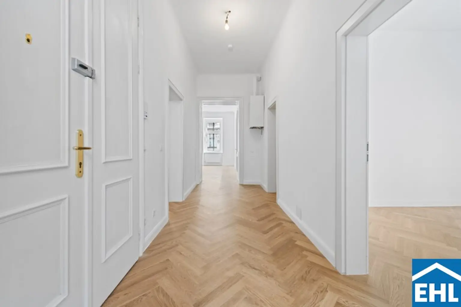 Erstbezug nach Sanierung: Prachtvolle 3 Zimmer-Altbauwohnung Nähe U4 Pilgramgasse
