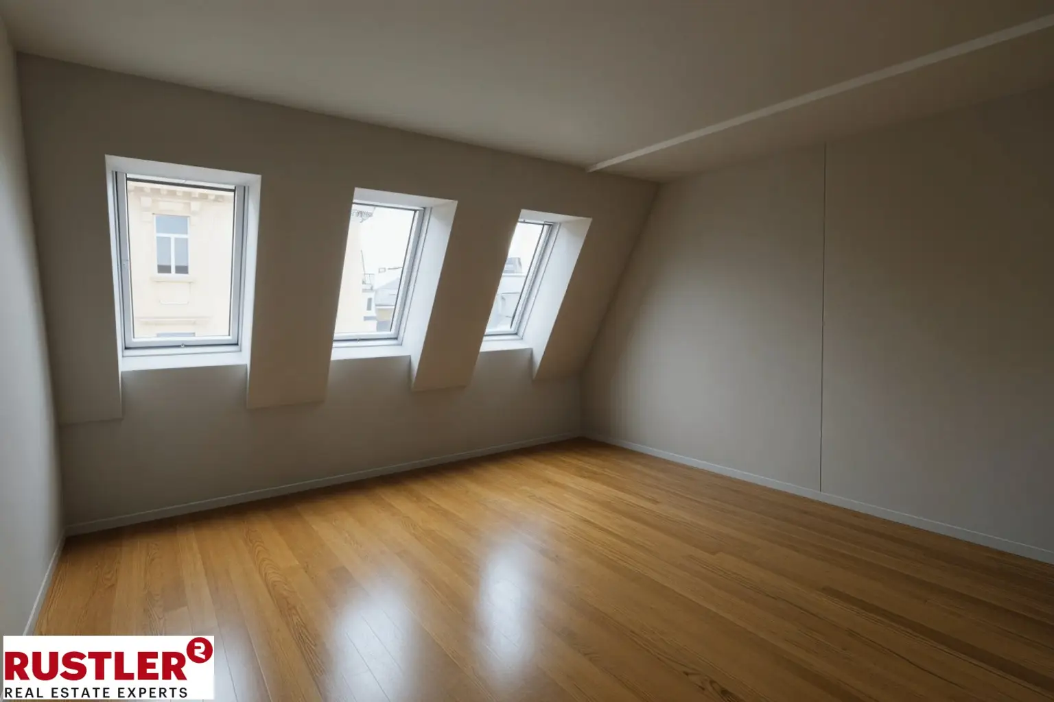 Altbaurenaissance mit Dachgeschossausbau- Nähe Kutschkermarkt