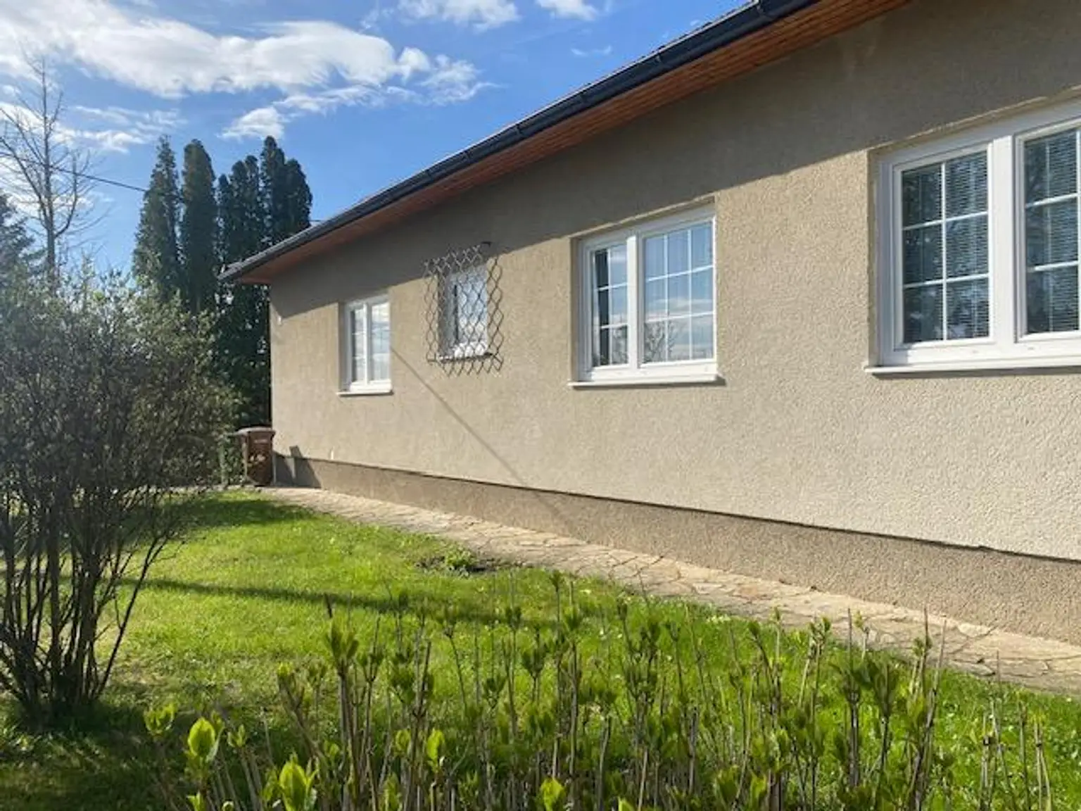 Hausfront, Vorgarten