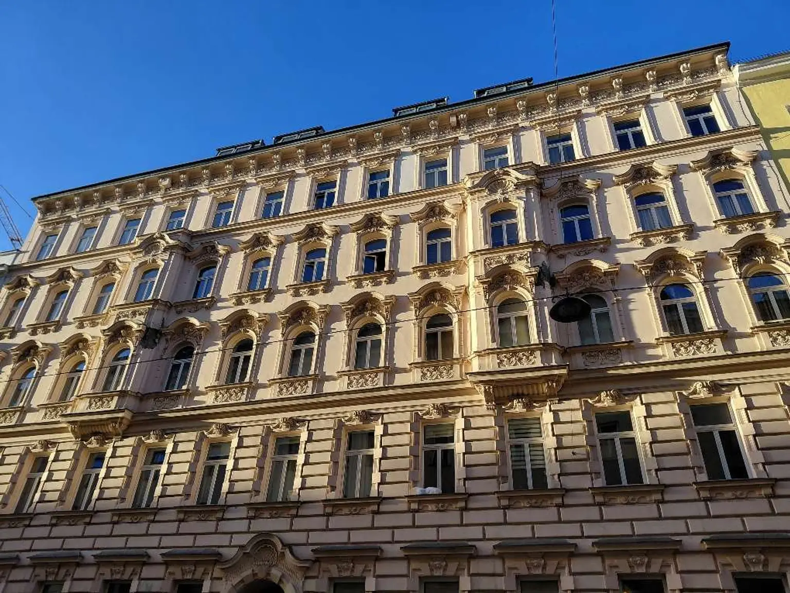 Renovierungsbedürftiges Altbauarpartment 31m² in Toplage 1090 Wien !