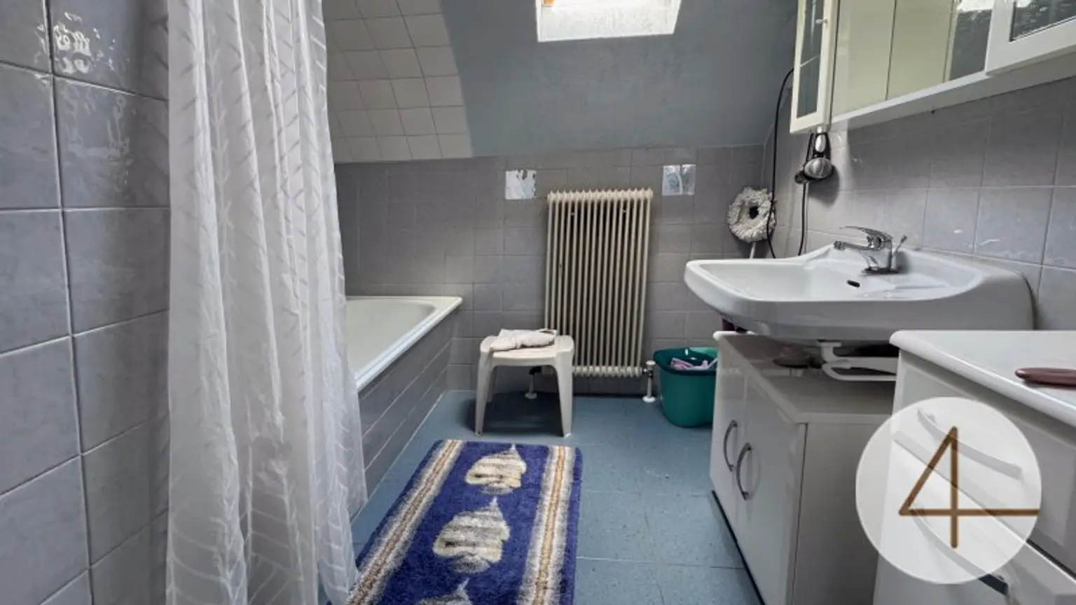Badezimmer DG