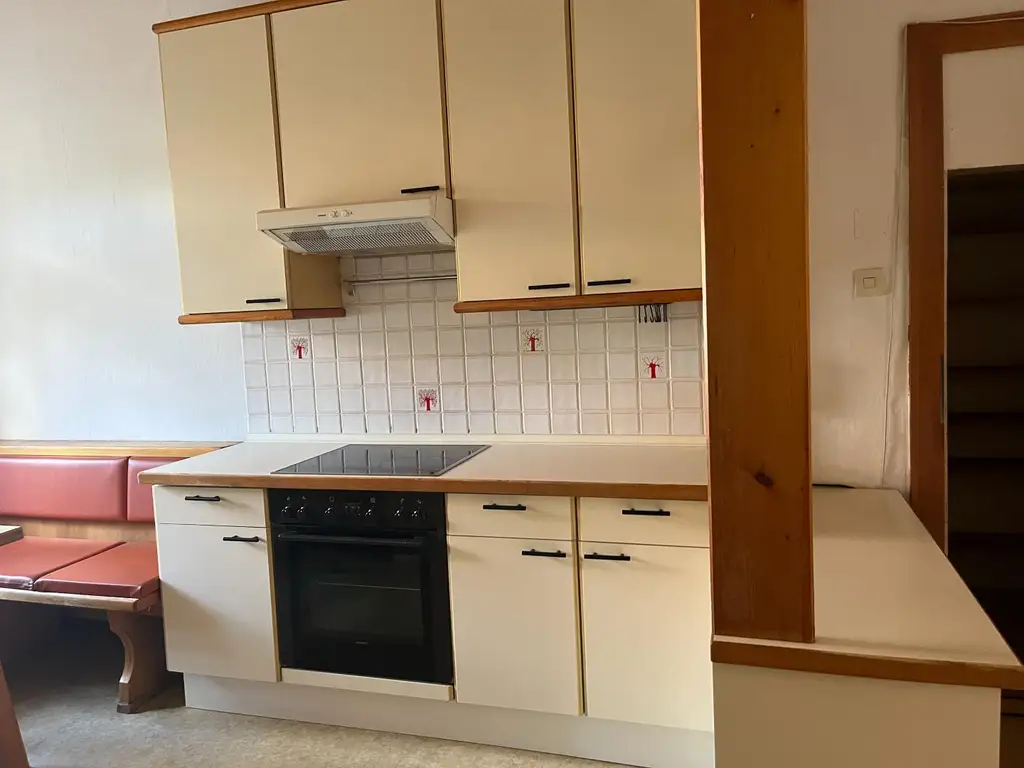 Doppelhaushälfte in herrschaftlichem Haus